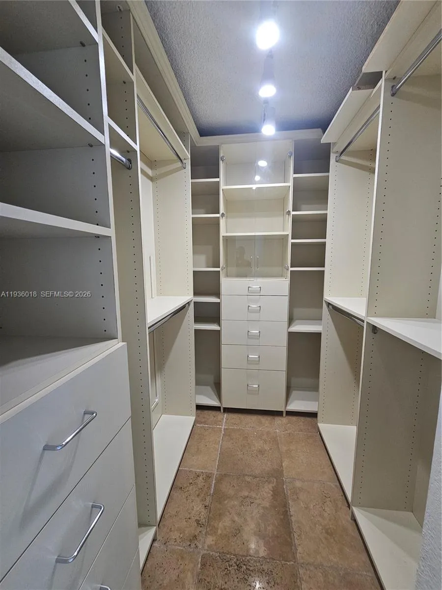 2501 S Ocean Dr 921, Hollywood, Florida 33019, Hollywood, Florida 33019, 1 Bedroom Bedrooms, ,1 BathroomBathrooms,Residential Lease,For Rent,2501 S Ocean Dr 921, Hollywood, Florida 33019,A11936018