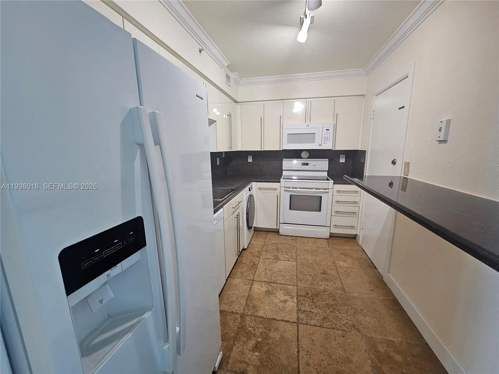 2501 S Ocean Dr 921, Hollywood, Florida 33019, Hollywood, Florida 33019, 1 Bedroom Bedrooms, ,1 BathroomBathrooms,Residential Lease,For Rent,2501 S Ocean Dr 921, Hollywood, Florida 33019,A11936018