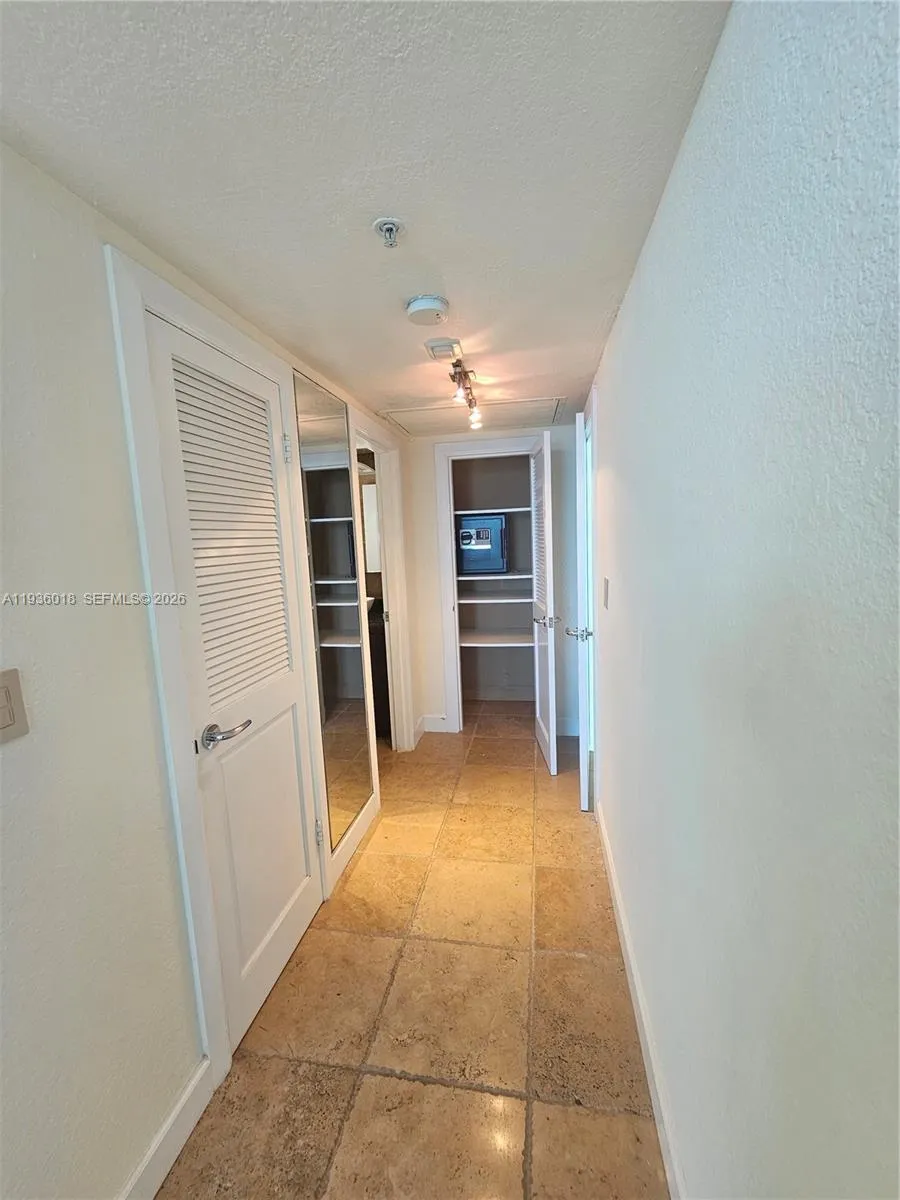 2501 S Ocean Dr 921, Hollywood, Florida 33019, Hollywood, Florida 33019, 1 Bedroom Bedrooms, ,1 BathroomBathrooms,Residential Lease,For Rent,2501 S Ocean Dr 921, Hollywood, Florida 33019,A11936018