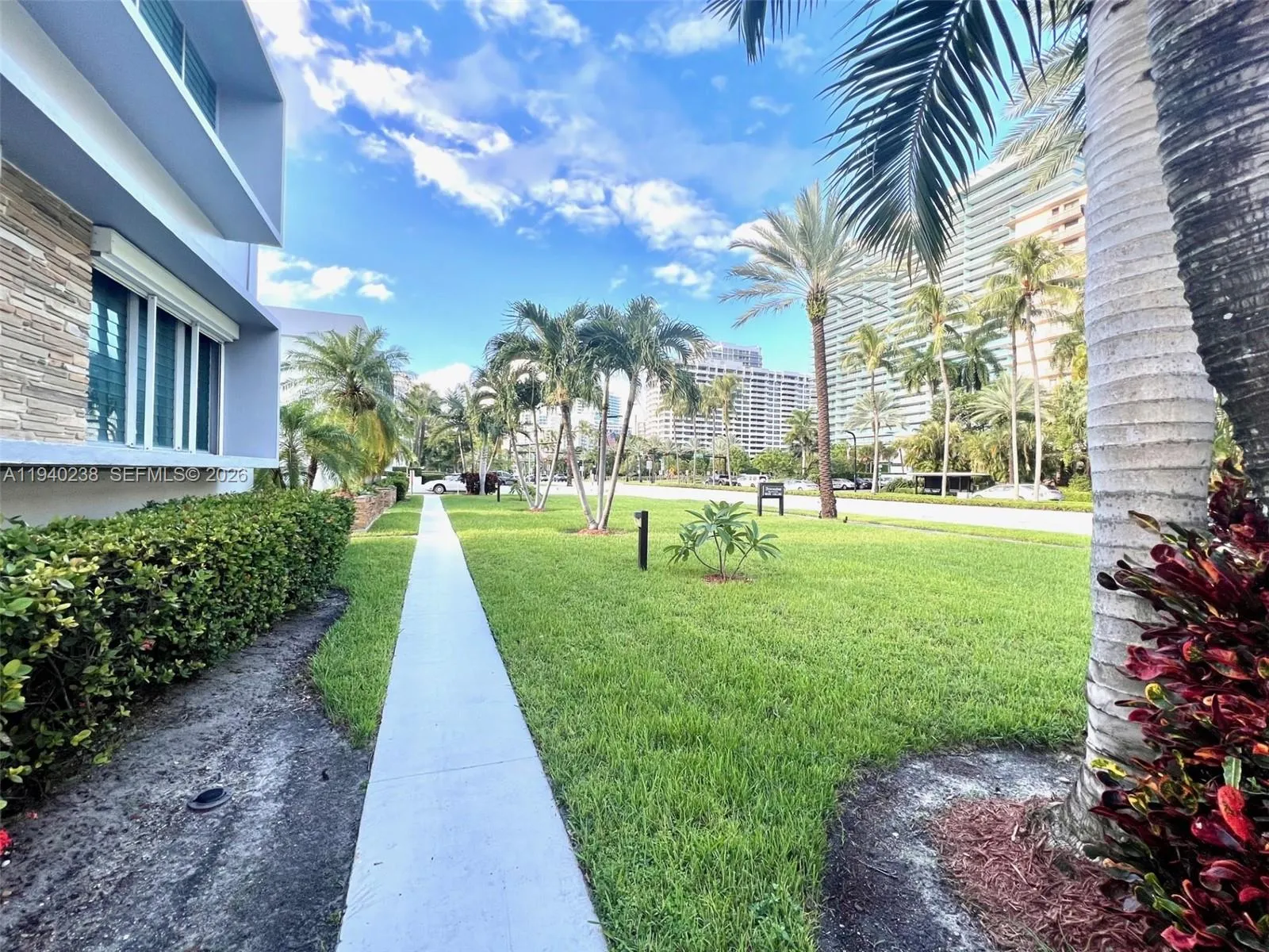 10178 Collins Ave 107, Bal Harbour, Florida 33154, Bal Harbour, Florida 33154, 1 Bedroom Bedrooms, ,2 BathroomsBathrooms,Residential Lease,For Rent,10178 Collins Ave 107, Bal Harbour, Florida 33154,A11940238