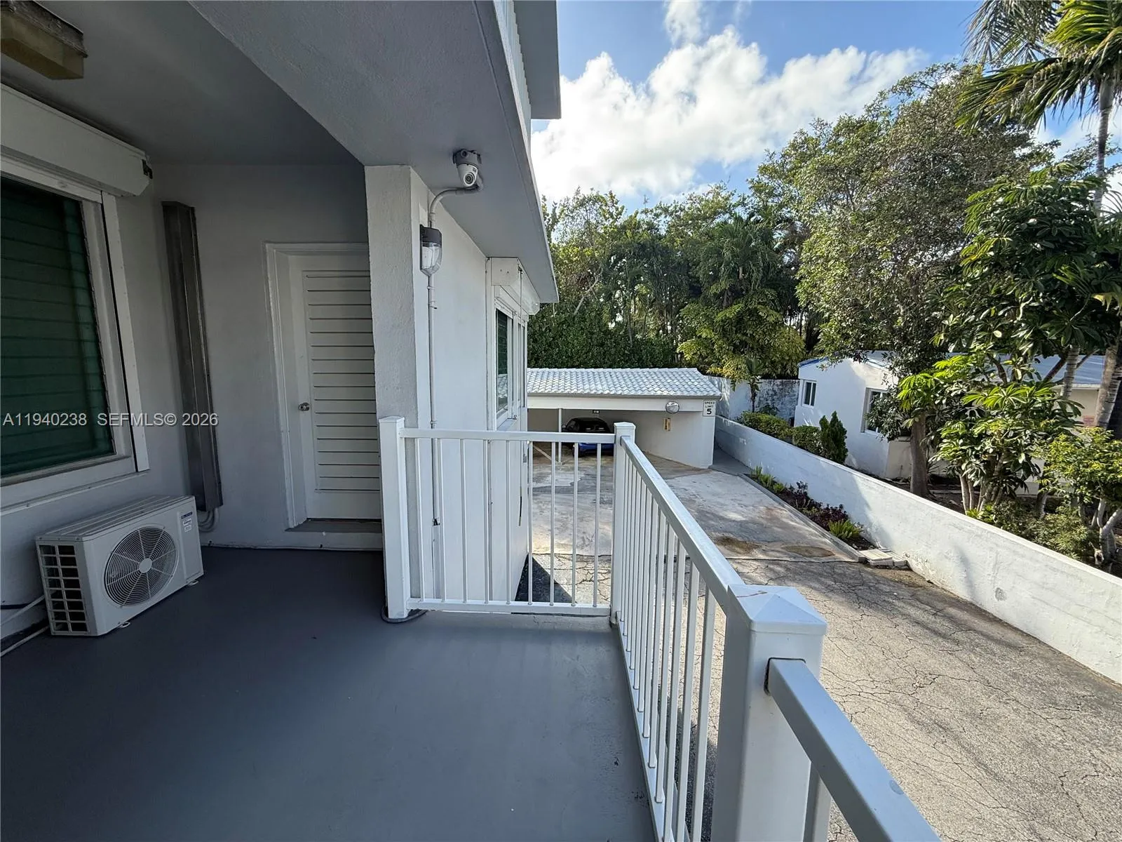 10178 Collins Ave 107, Bal Harbour, Florida 33154, Bal Harbour, Florida 33154, 1 Bedroom Bedrooms, ,2 BathroomsBathrooms,Residential Lease,For Rent,10178 Collins Ave 107, Bal Harbour, Florida 33154,A11940238