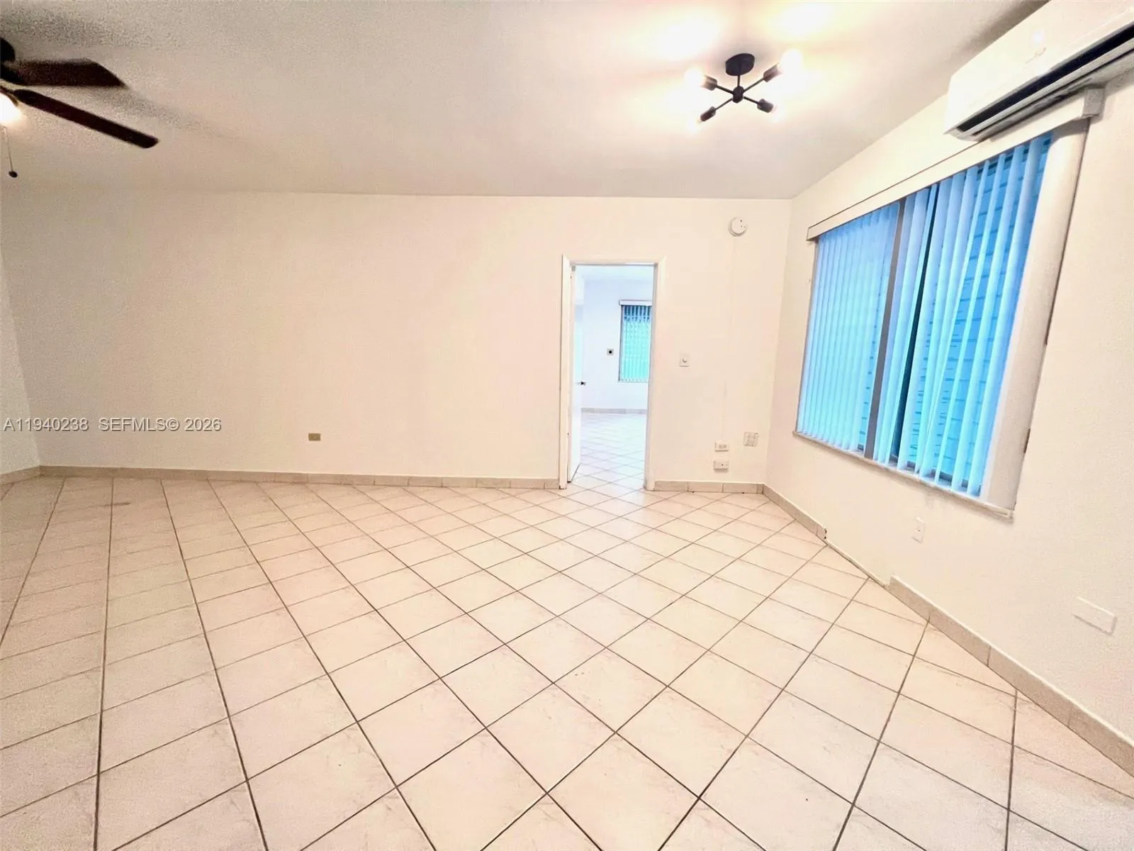 10178 Collins Ave 107, Bal Harbour, Florida 33154, Bal Harbour, Florida 33154, 1 Bedroom Bedrooms, ,2 BathroomsBathrooms,Residential Lease,For Rent,10178 Collins Ave 107, Bal Harbour, Florida 33154,A11940238