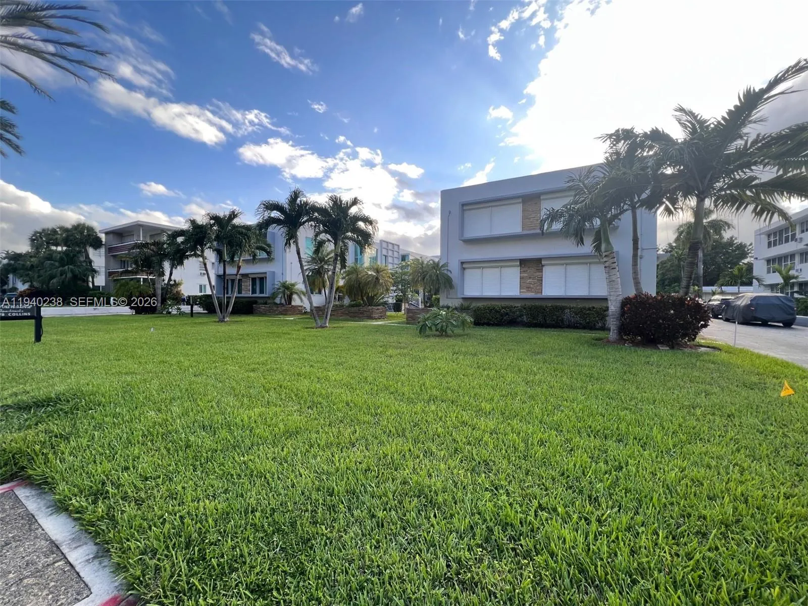 10178 Collins Ave 107, Bal Harbour, Florida 33154, Bal Harbour, Florida 33154, 1 Bedroom Bedrooms, ,2 BathroomsBathrooms,Residential Lease,For Rent,10178 Collins Ave 107, Bal Harbour, Florida 33154,A11940238