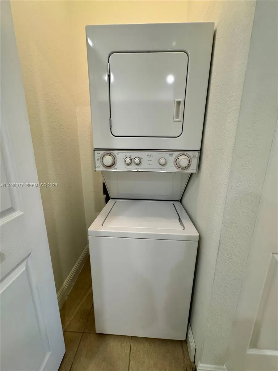 917 Sw 147th Ave 2006, Pembroke Pines, Florida 330, Pembroke Pines, Florida 33027, 2 Bedrooms Bedrooms, ,2 BathroomsBathrooms,Residential Lease,For Rent,917 Sw 147th Ave 2006, Pembroke Pines, Florida 330,A11938977