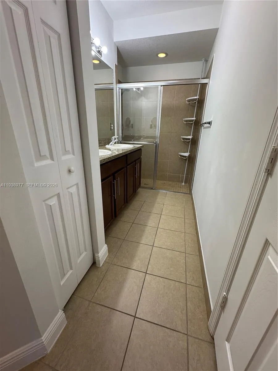917 Sw 147th Ave 2006, Pembroke Pines, Florida 330, Pembroke Pines, Florida 33027, 2 Bedrooms Bedrooms, ,2 BathroomsBathrooms,Residential Lease,For Rent,917 Sw 147th Ave 2006, Pembroke Pines, Florida 330,A11938977