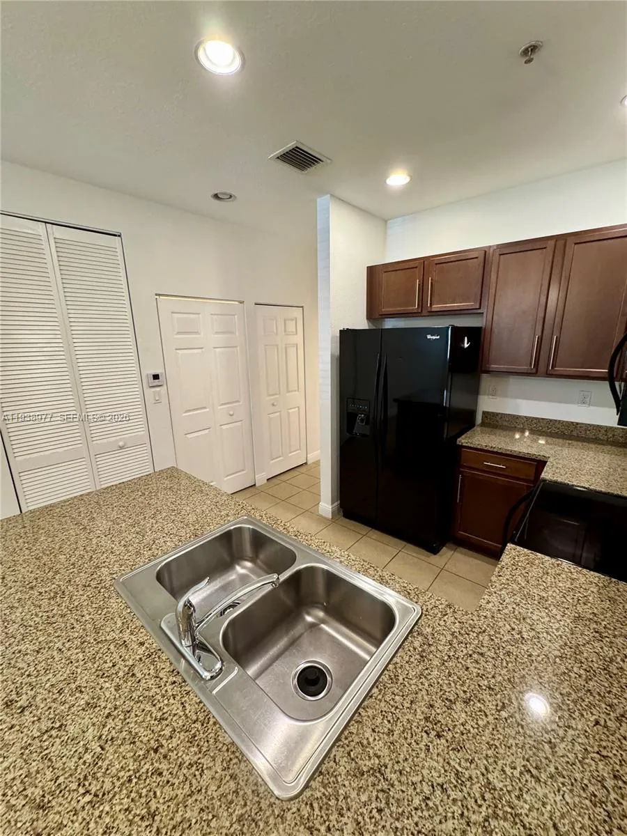 917 Sw 147th Ave 2006, Pembroke Pines, Florida 330, Pembroke Pines, Florida 33027, 2 Bedrooms Bedrooms, ,2 BathroomsBathrooms,Residential Lease,For Rent,917 Sw 147th Ave 2006, Pembroke Pines, Florida 330,A11938977