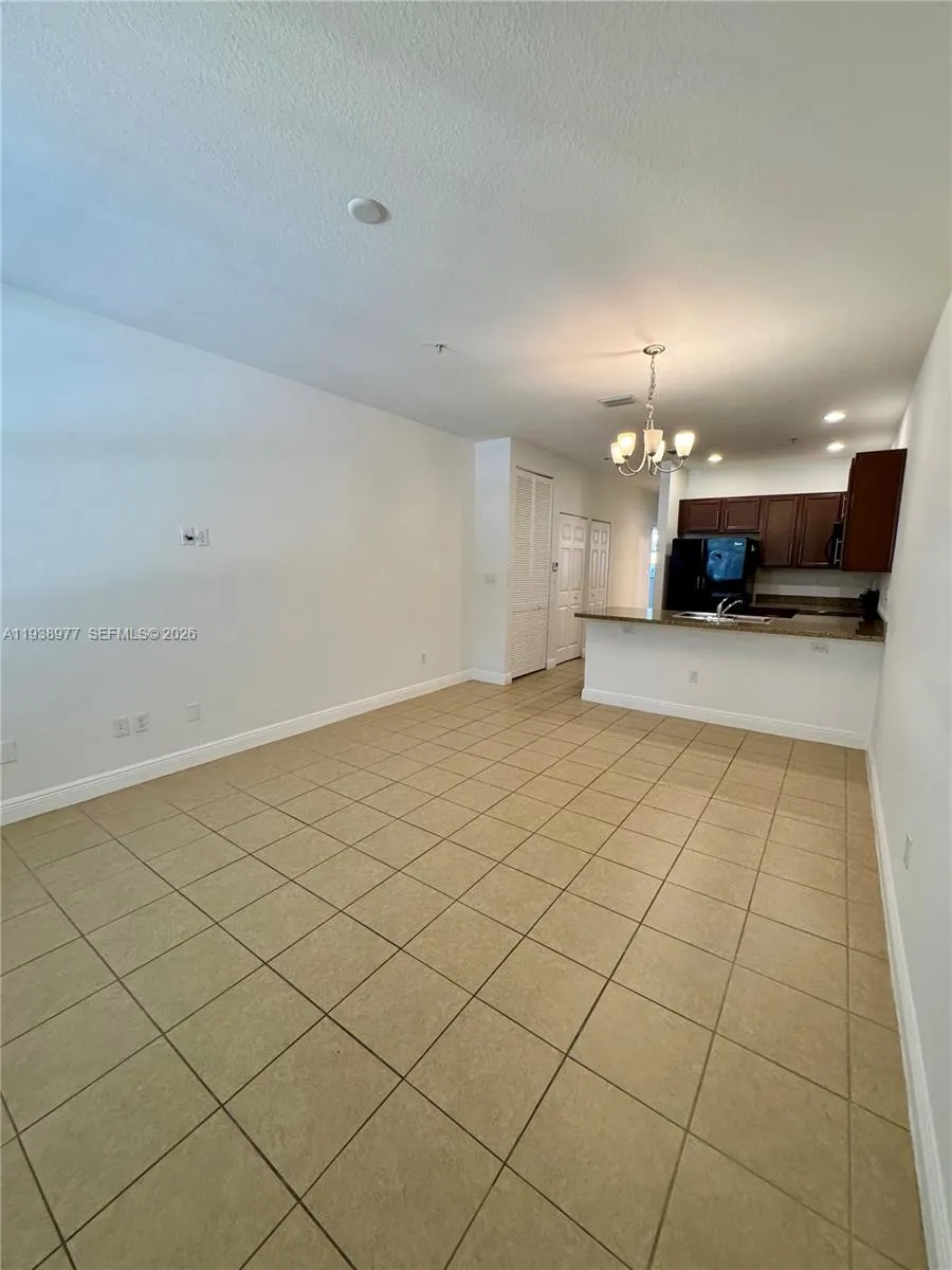 917 Sw 147th Ave 2006, Pembroke Pines, Florida 330, Pembroke Pines, Florida 33027, 2 Bedrooms Bedrooms, ,2 BathroomsBathrooms,Residential Lease,For Rent,917 Sw 147th Ave 2006, Pembroke Pines, Florida 330,A11938977