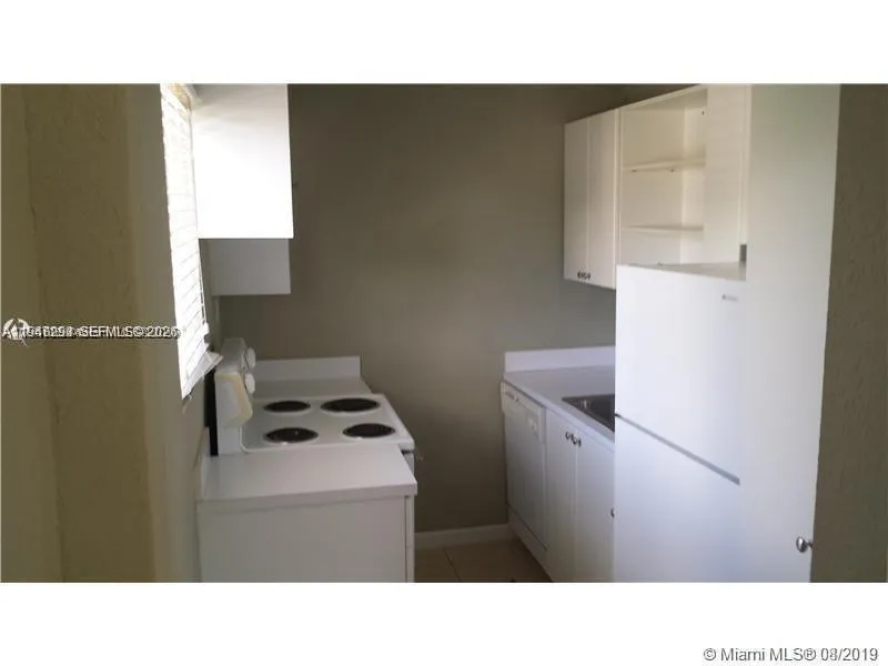 Miami, Florida 33133, 1 Bedroom Bedrooms, ,1 BathroomBathrooms,Residential Lease,For Rent,A11940293