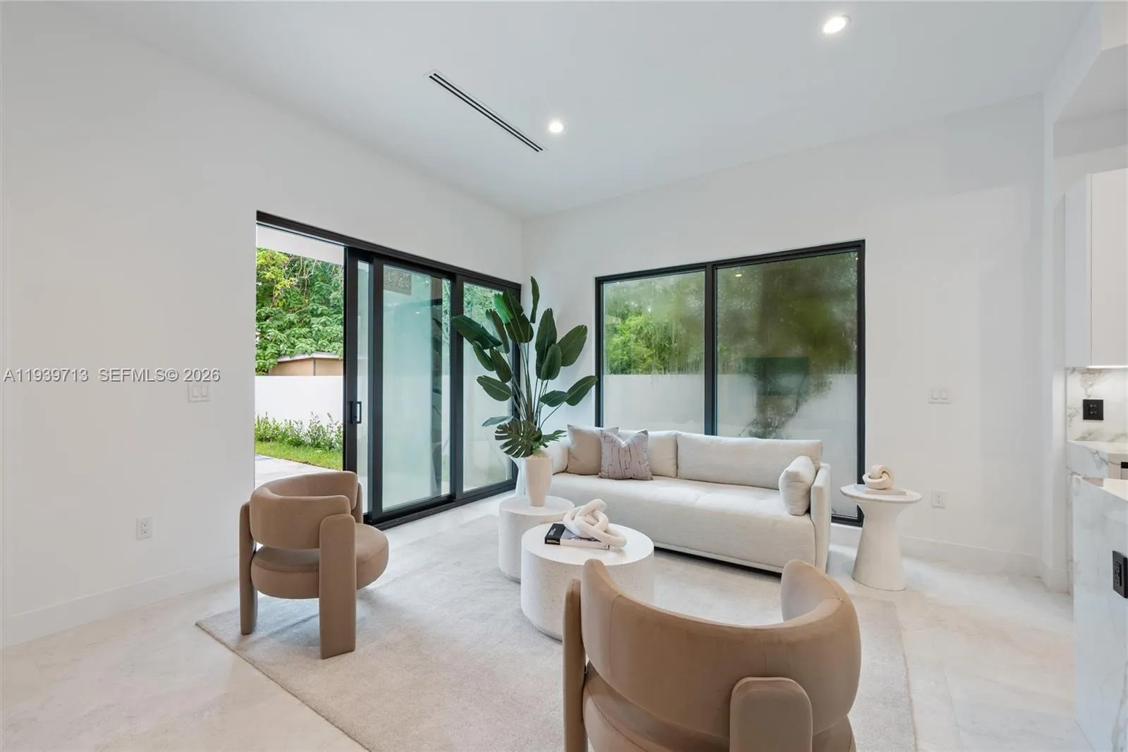 2939 Sw 21st St, Miami, Florida 33145, Miami, Florida 33145, ,Residential Income,For Sale,2939 Sw 21st St, Miami, Florida 33145,A11939713