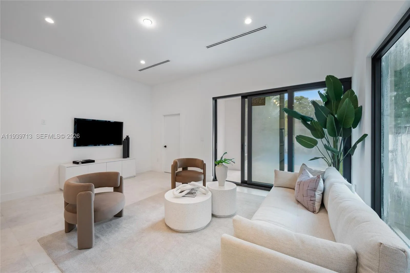 2939 Sw 21st St, Miami, Florida 33145, Miami, Florida 33145, ,Residential Income,For Sale,2939 Sw 21st St, Miami, Florida 33145,A11939713