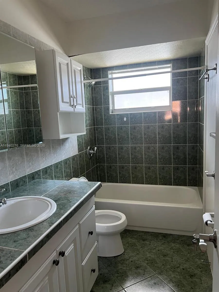 5181 W Oakland Park Blvd 110, Lauderdale Lakes, Fl, Lauderdale Lakes, Florida 33313, 1 Bedroom Bedrooms, ,1 BathroomBathrooms,Residential Lease,For Rent,5181 W Oakland Park Blvd 110, Lauderdale Lakes, Fl,A11940276
