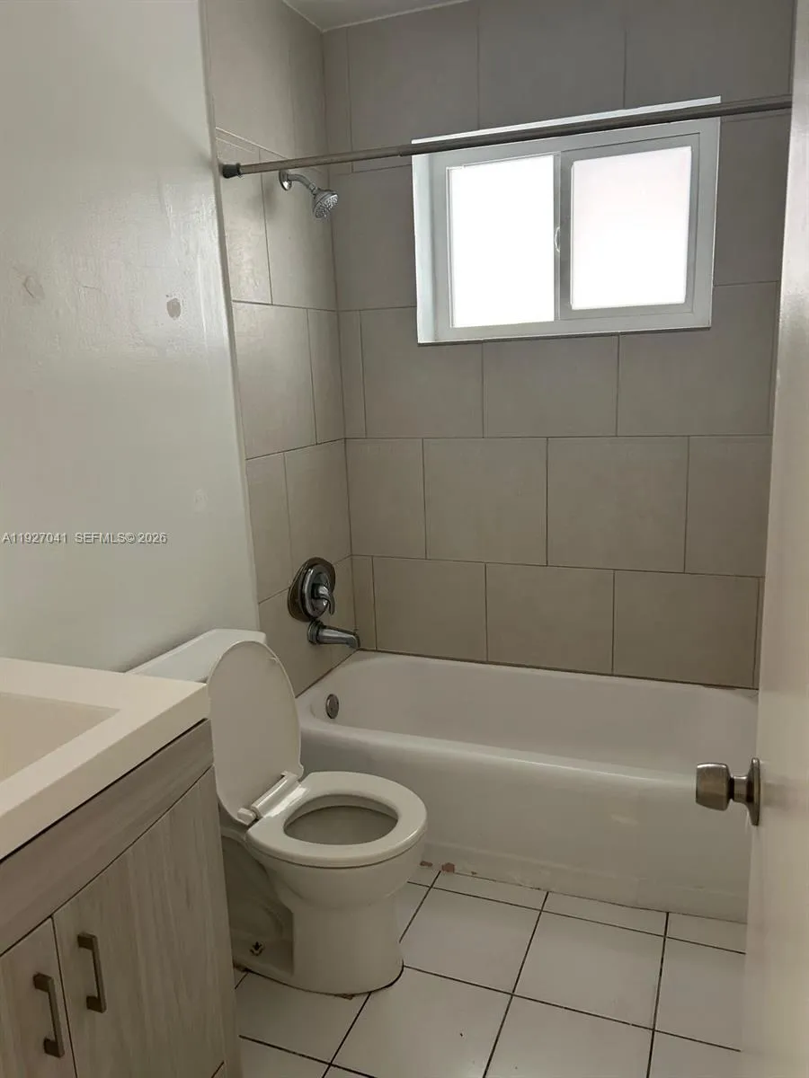 10011 Sw 162nd St, Miami, Florida 33157, Miami, Florida 33157, 3 Bedrooms Bedrooms, ,1 BathroomBathrooms,Residential,For Sale,10011 Sw 162nd St, Miami, Florida 33157,A11927041