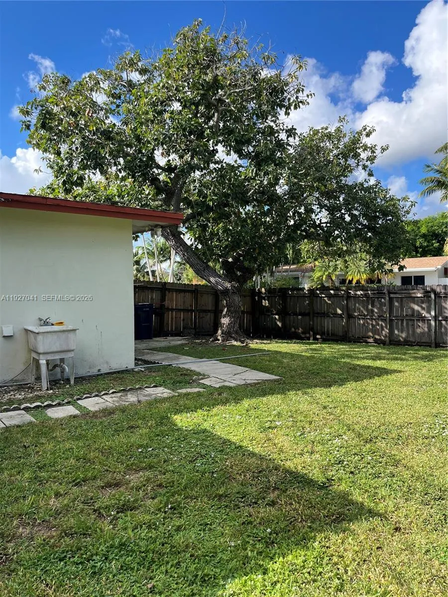 10011 Sw 162nd St, Miami, Florida 33157, Miami, Florida 33157, 3 Bedrooms Bedrooms, ,1 BathroomBathrooms,Residential,For Sale,10011 Sw 162nd St, Miami, Florida 33157,A11927041