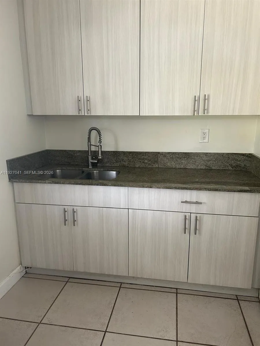 10011 Sw 162nd St, Miami, Florida 33157, Miami, Florida 33157, 3 Bedrooms Bedrooms, ,1 BathroomBathrooms,Residential,For Sale,10011 Sw 162nd St, Miami, Florida 33157,A11927041