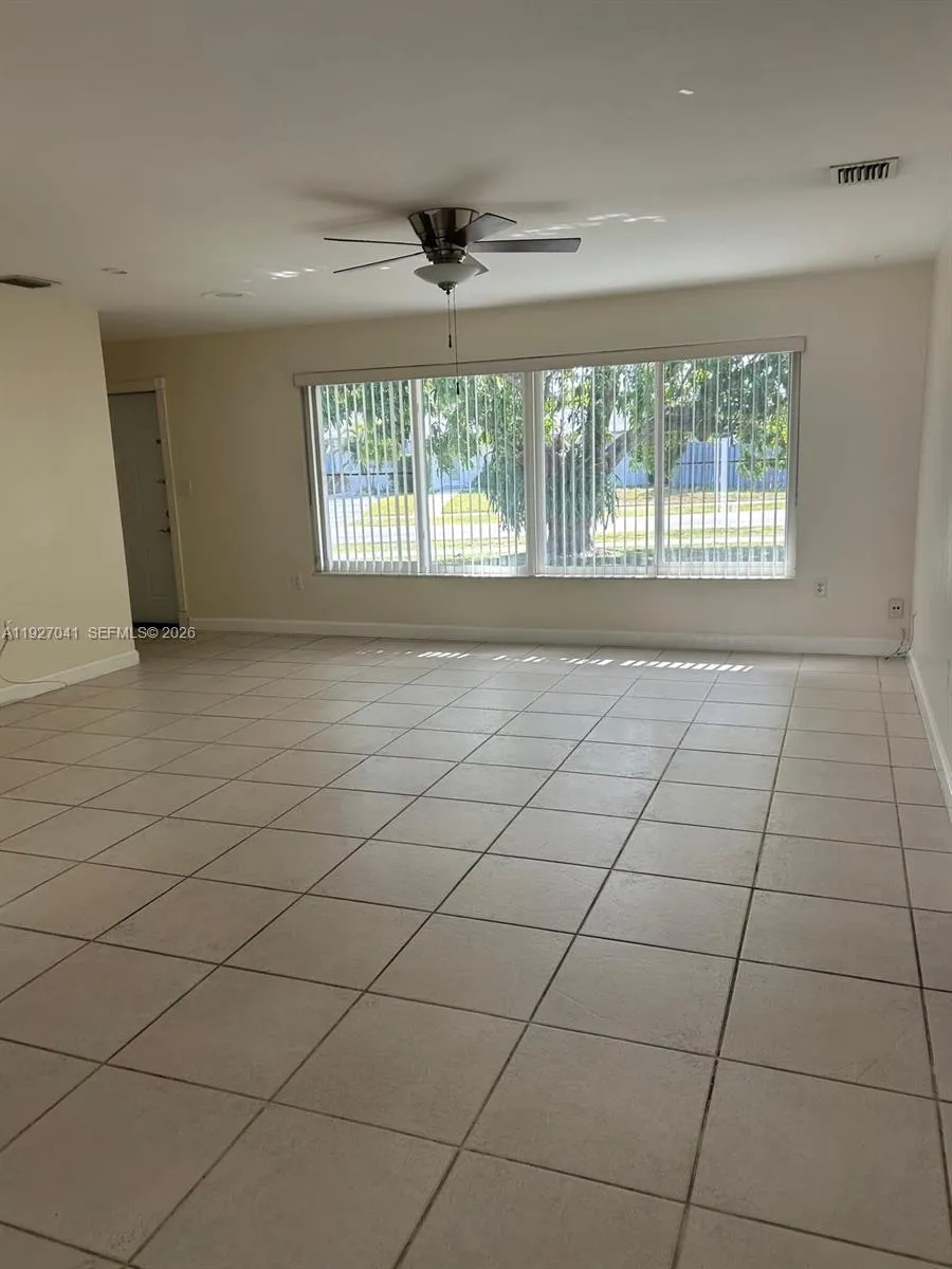 10011 Sw 162nd St, Miami, Florida 33157, Miami, Florida 33157, 3 Bedrooms Bedrooms, ,1 BathroomBathrooms,Residential,For Sale,10011 Sw 162nd St, Miami, Florida 33157,A11927041