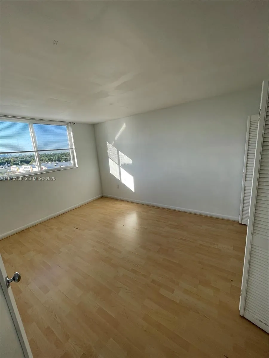 1251 Ne 108th St 811, Miami, Florida 33161, Miami, Florida 33161, 1 Bedroom Bedrooms, ,1 BathroomBathrooms,Residential Lease,For Rent,1251 Ne 108th St 811, Miami, Florida 33161,A11940369
