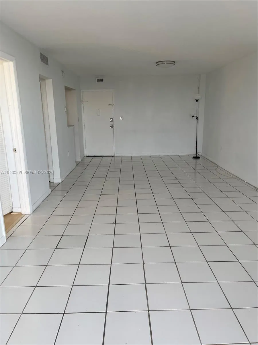 1251 Ne 108th St 811, Miami, Florida 33161, Miami, Florida 33161, 1 Bedroom Bedrooms, ,1 BathroomBathrooms,Residential Lease,For Rent,1251 Ne 108th St 811, Miami, Florida 33161,A11940369