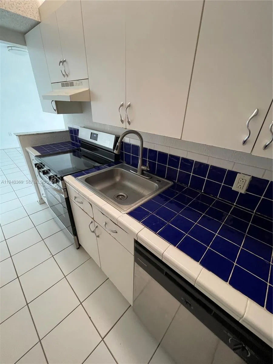 1251 Ne 108th St 811, Miami, Florida 33161, Miami, Florida 33161, 1 Bedroom Bedrooms, ,1 BathroomBathrooms,Residential Lease,For Rent,1251 Ne 108th St 811, Miami, Florida 33161,A11940369