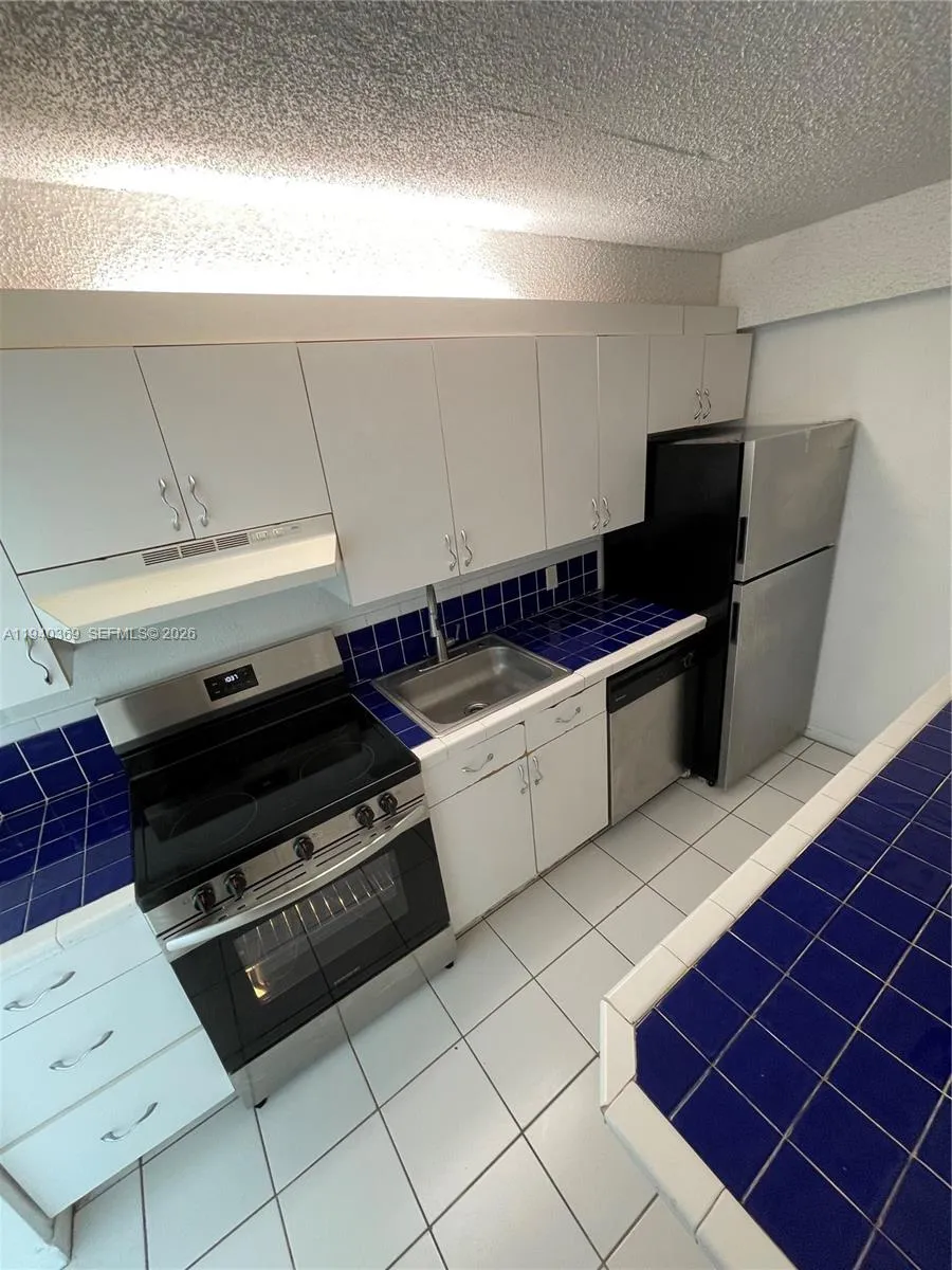 1251 Ne 108th St 811, Miami, Florida 33161, Miami, Florida 33161, 1 Bedroom Bedrooms, ,1 BathroomBathrooms,Residential Lease,For Rent,1251 Ne 108th St 811, Miami, Florida 33161,A11940369