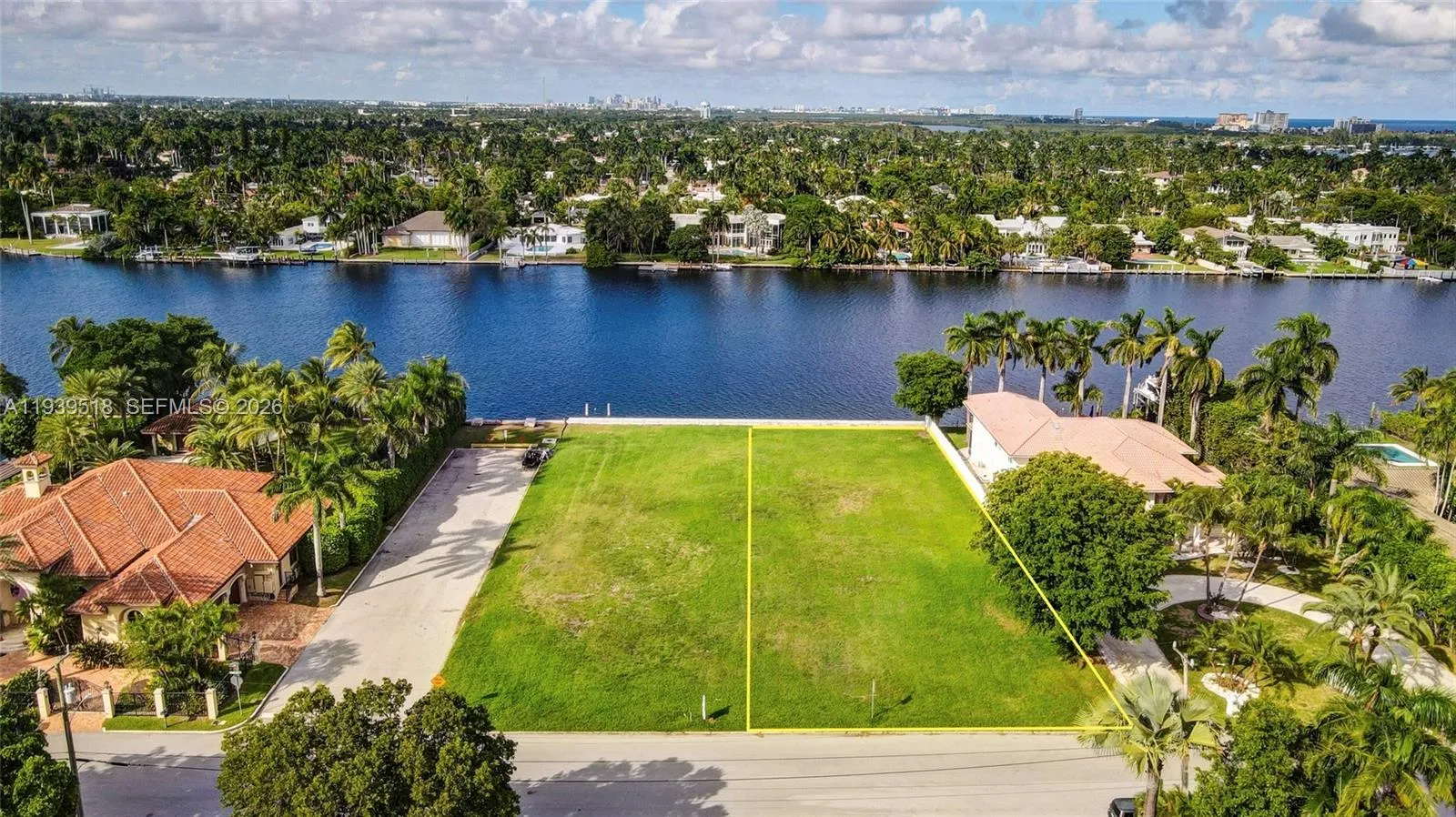 1049 S Southlake Dr, Hollywood, Florida 33019, Hollywood, Florida 33019, ,Land,For Sale,1049 S Southlake Dr, Hollywood, Florida 33019,A11939518