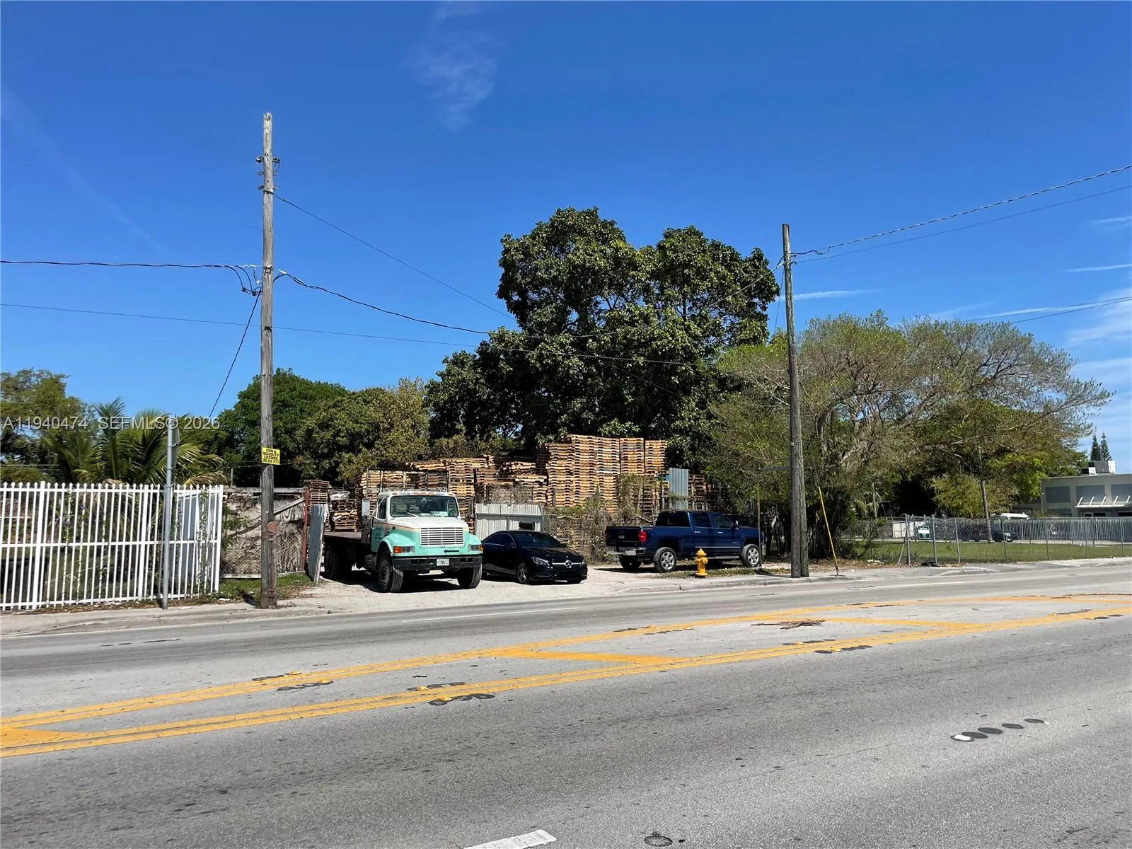 3021 Nw 54th St, Miami, Florida 33142, Miami, Florida 33142, ,Commercial Sale,For Sale,3021 Nw 54th St, Miami, Florida 33142,A11940474