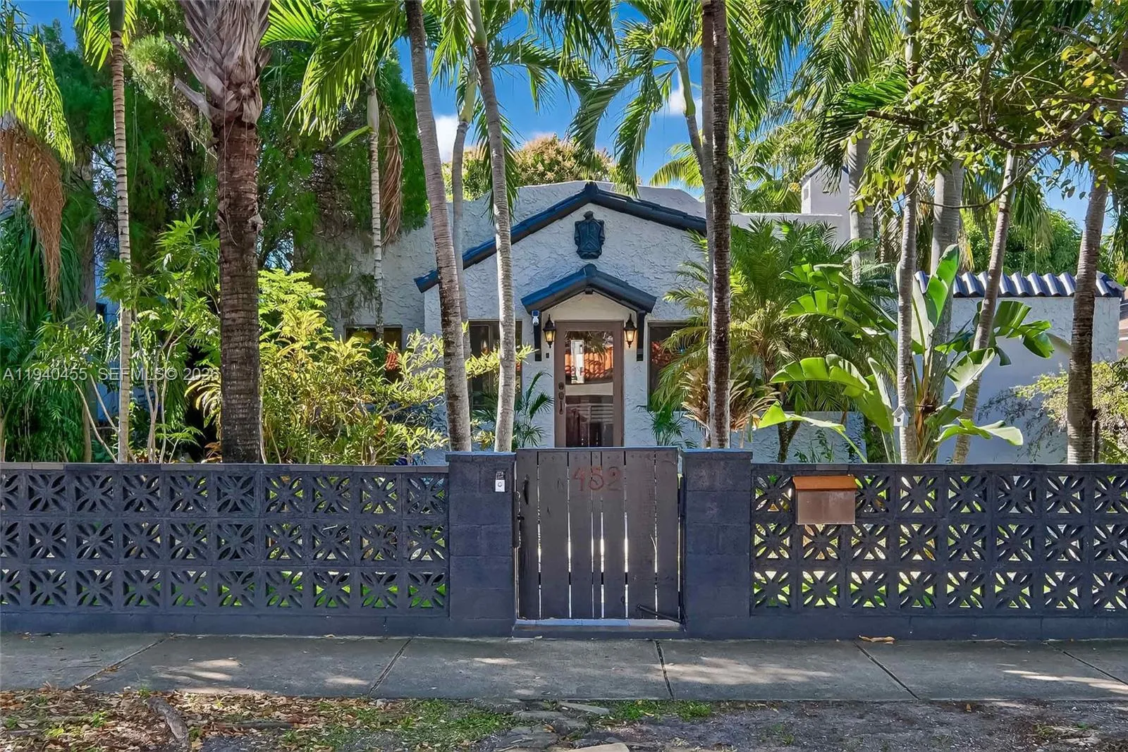 452 Sw 21st Road, Miami, Florida 33129, Miami, Florida 33129, ,Residential Income,For Sale,452 Sw 21st Road, Miami, Florida 33129,A11940455