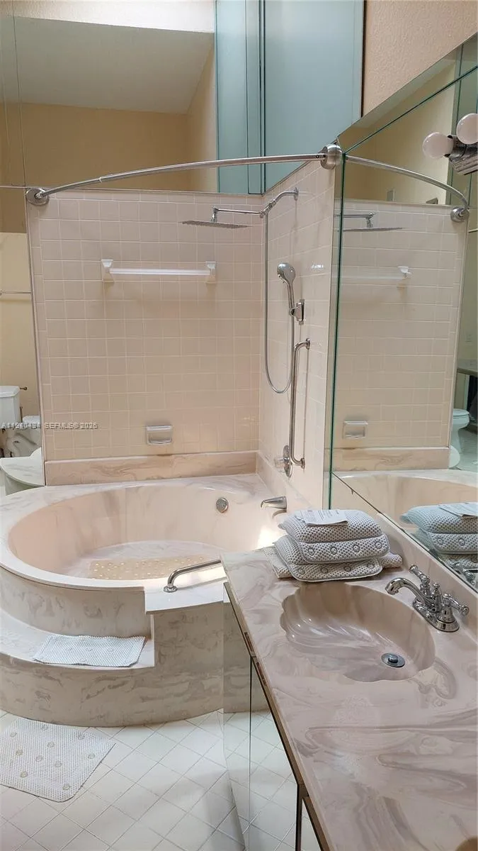 2675 S Parkview Dr 2675, Hallandale Beach, Florida, Hallandale Beach, Florida 33009, 2 Bedrooms Bedrooms, ,2 BathroomsBathrooms,Residential Lease,For Rent,2675 S Parkview Dr 2675, Hallandale Beach, Florida,A11940494