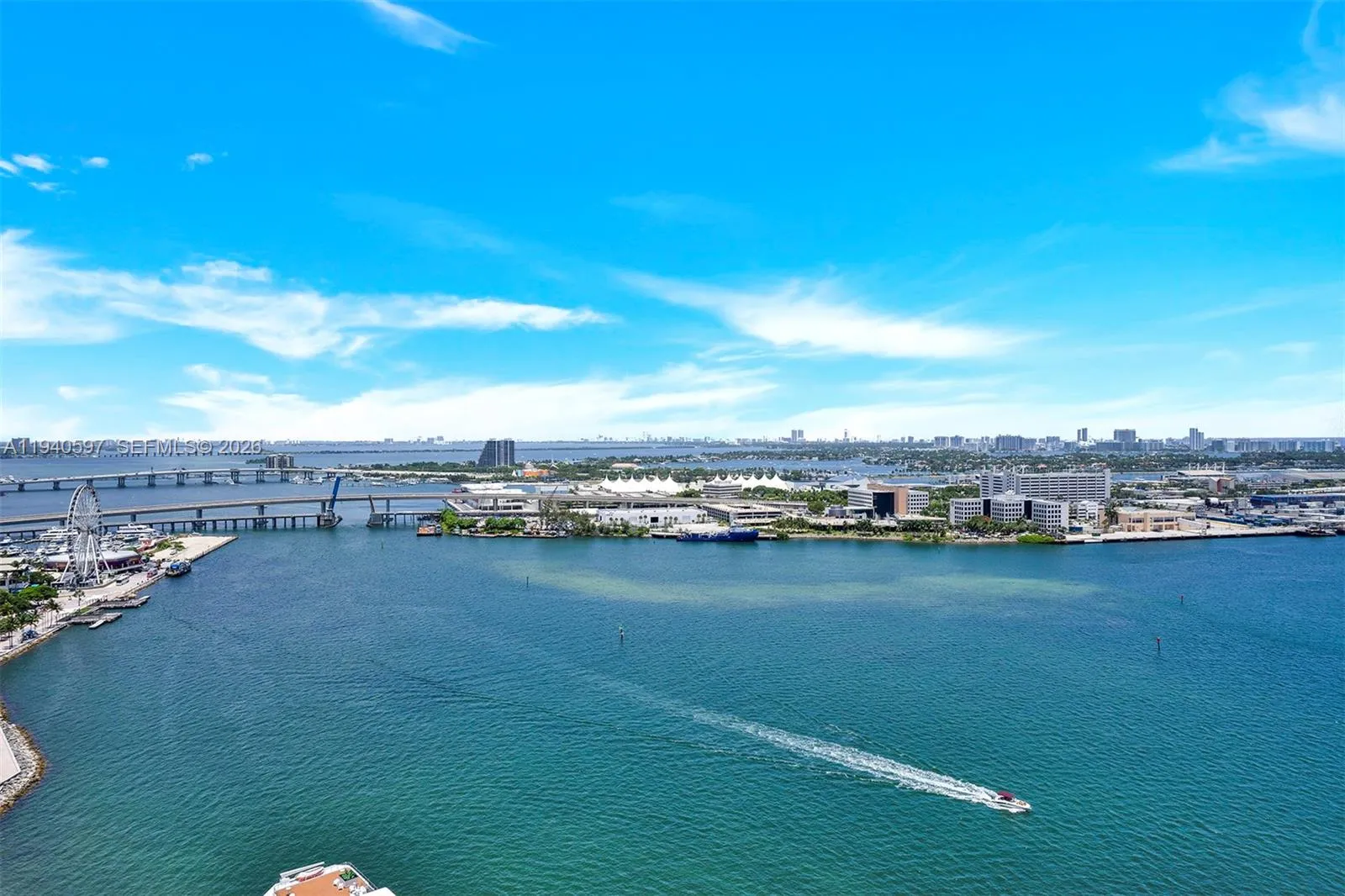 335 S Biscayne Blvd 2910, Miami, Florida 33131, Miami, Florida 33131, 1 Bedroom Bedrooms, ,1 BathroomBathrooms,Residential Lease,For Rent,335 S Biscayne Blvd 2910, Miami, Florida 33131,A11940597
