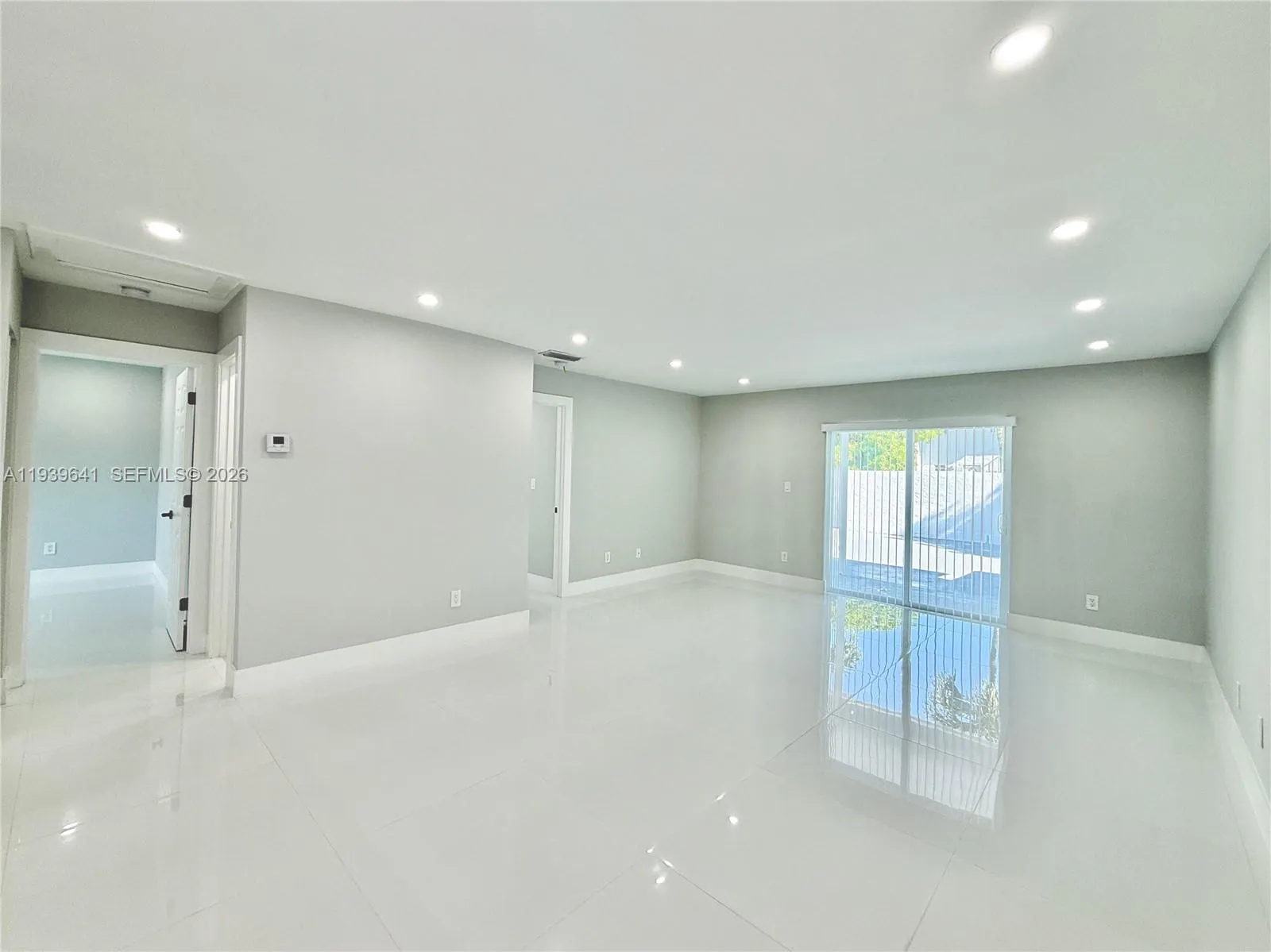 11240 Sw 33rd Cir Pl, Miami, Florida 33165, Miami, Florida 33165, 2 Bedrooms Bedrooms, ,2 BathroomsBathrooms,Residential,For Sale,11240 Sw 33rd Cir Pl, Miami, Florida 33165,A11939641