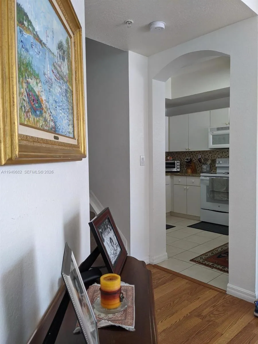 8930 W Flagler St 201, Miami, Florida 33174, Miami, Florida 33174, 3 Bedrooms Bedrooms, ,2 BathroomsBathrooms,Residential,For Sale,8930 W Flagler St 201, Miami, Florida 33174,A11940682