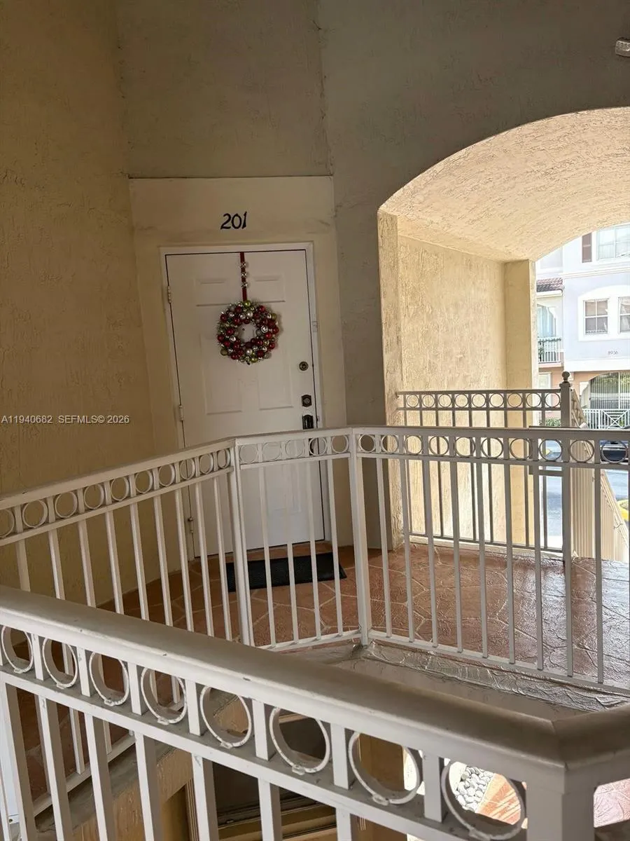 8930 W Flagler St 201, Miami, Florida 33174, Miami, Florida 33174, 3 Bedrooms Bedrooms, ,2 BathroomsBathrooms,Residential,For Sale,8930 W Flagler St 201, Miami, Florida 33174,A11940682