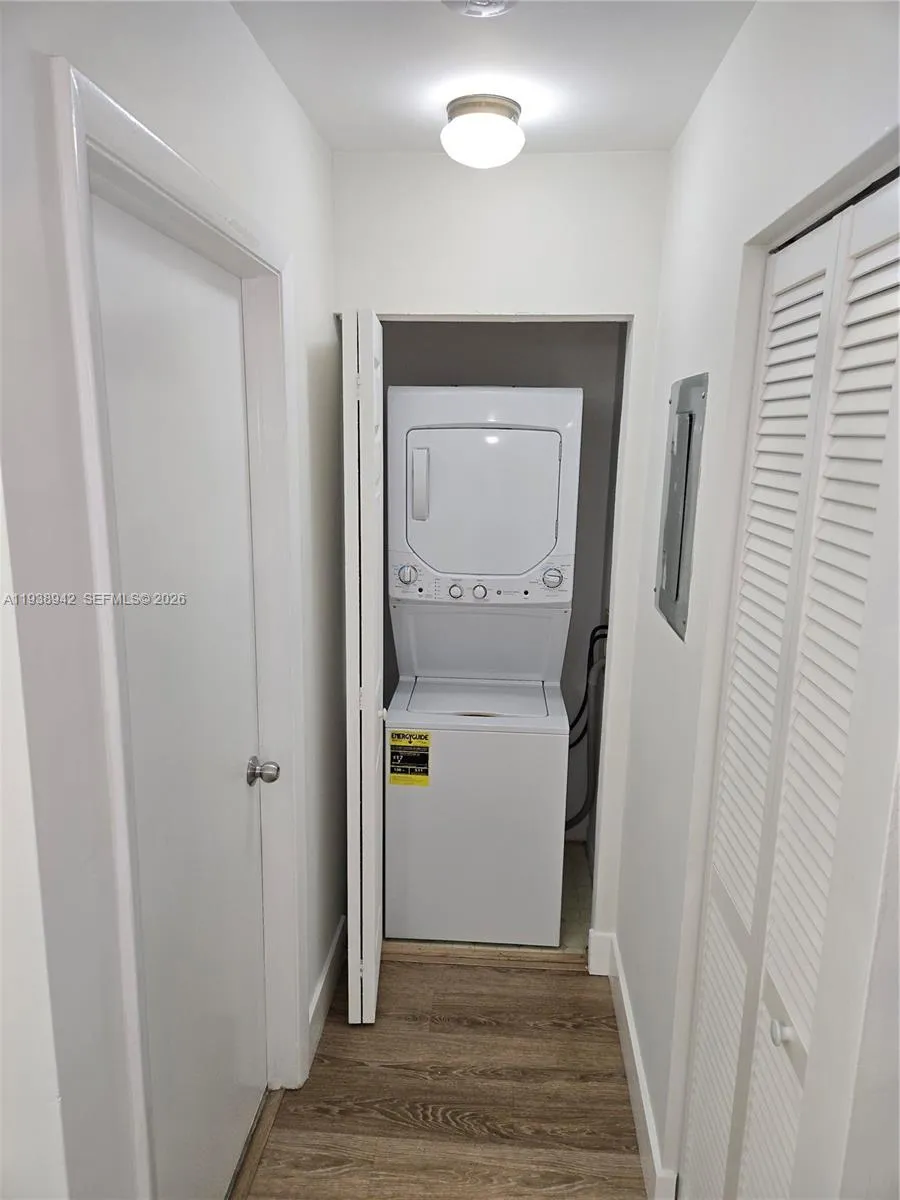 10416 Nw 8th St 201, Pembroke Pines, Florida 33026, Pembroke Pines, Florida 33026, 2 Bedrooms Bedrooms, ,2 BathroomsBathrooms,Residential Lease,For Rent,10416 Nw 8th St 201, Pembroke Pines, Florida 33026,A11938942