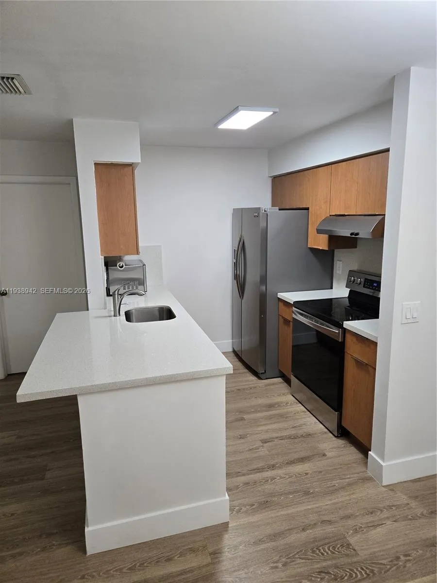 10416 Nw 8th St 201, Pembroke Pines, Florida 33026, Pembroke Pines, Florida 33026, 2 Bedrooms Bedrooms, ,2 BathroomsBathrooms,Residential Lease,For Rent,10416 Nw 8th St 201, Pembroke Pines, Florida 33026,A11938942