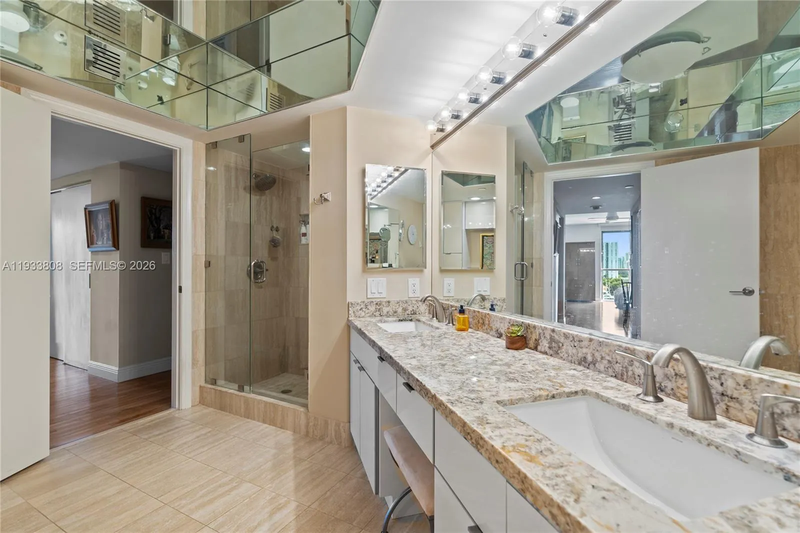 3598 Yacht Club Dr 1003, Aventura, Florida 33180, Aventura, Florida 33180, 3 Bedrooms Bedrooms, ,2 BathroomsBathrooms,Residential,For Sale,3598 Yacht Club Dr 1003, Aventura, Florida 33180,A11933808