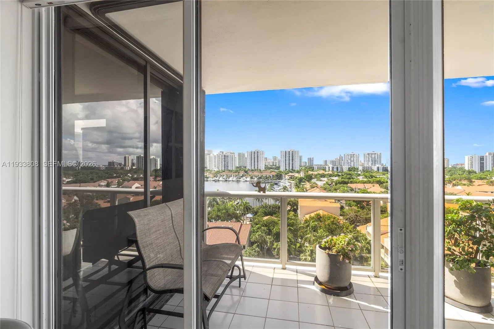 3598 Yacht Club Dr 1003, Aventura, Florida 33180, Aventura, Florida 33180, 3 Bedrooms Bedrooms, ,2 BathroomsBathrooms,Residential,For Sale,3598 Yacht Club Dr 1003, Aventura, Florida 33180,A11933808