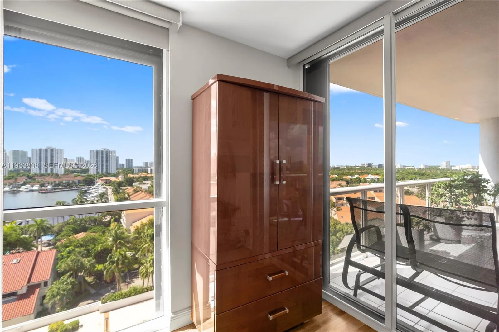 3598 Yacht Club Dr 1003, Aventura, Florida 33180, Aventura, Florida 33180, 3 Bedrooms Bedrooms, ,2 BathroomsBathrooms,Residential,For Sale,3598 Yacht Club Dr 1003, Aventura, Florida 33180,A11933808