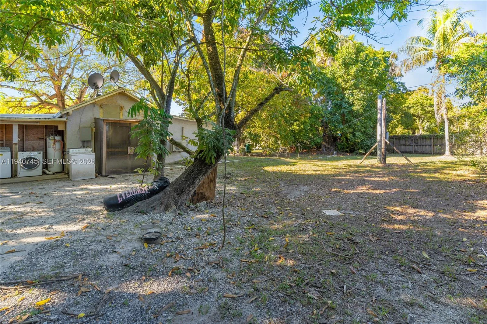 19750 Sw 136th St, Miami, Florida 33196, Miami, Florida 33196, 2 Bedrooms Bedrooms, ,1 BathroomBathrooms,Residential,For Sale,19750 Sw 136th St, Miami, Florida 33196,A11940745