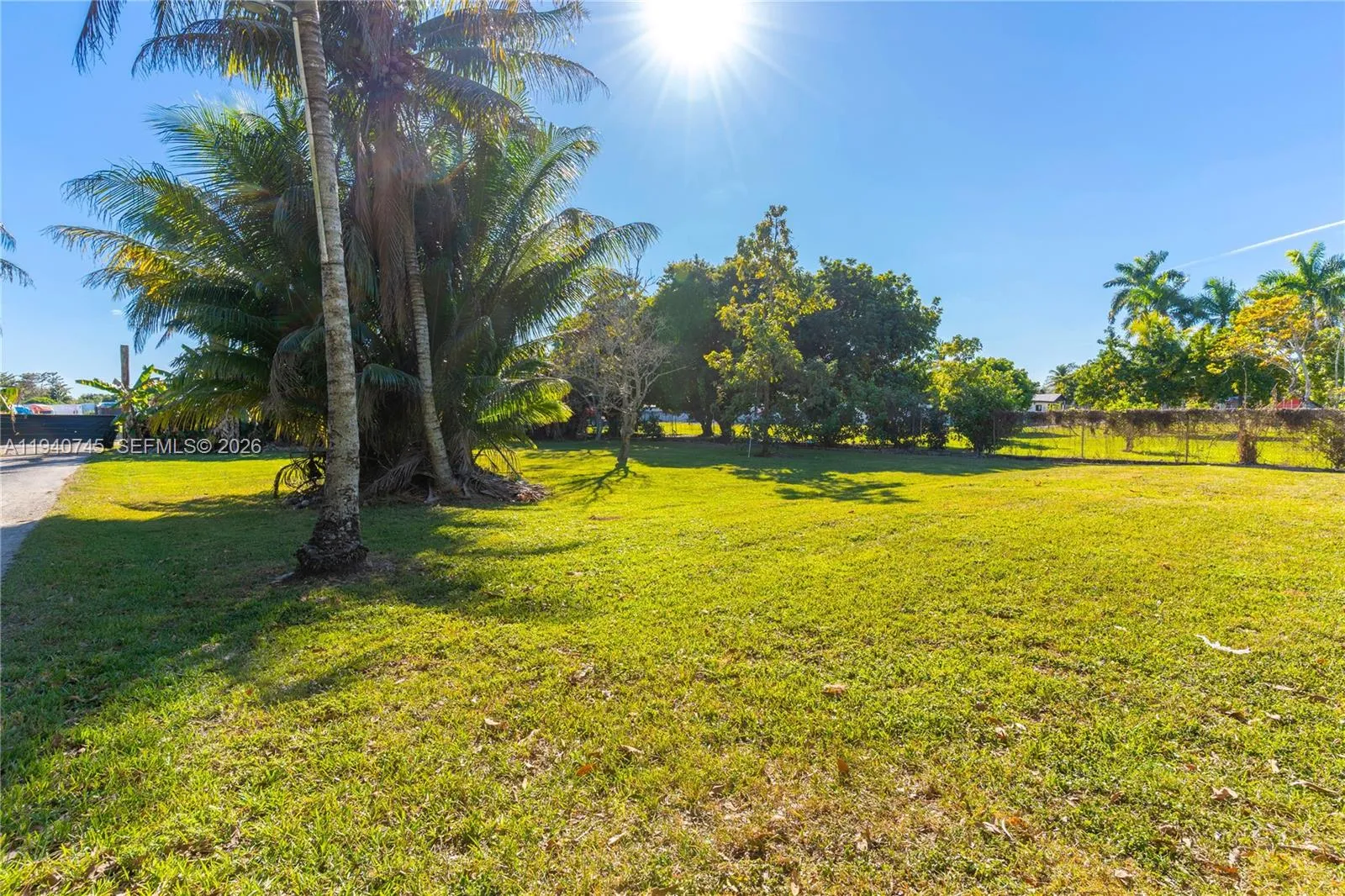 19750 Sw 136th St, Miami, Florida 33196, Miami, Florida 33196, 2 Bedrooms Bedrooms, ,1 BathroomBathrooms,Residential,For Sale,19750 Sw 136th St, Miami, Florida 33196,A11940745