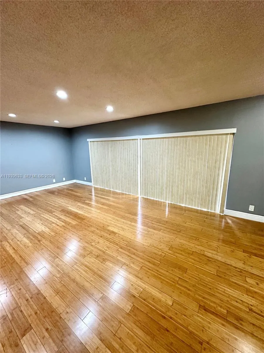 8253 Nw 8th Pl 2, Plantation, Florida 33324, Plantation, Florida 33324, 4 Bedrooms Bedrooms, ,2 BathroomsBathrooms,Residential,For Sale,8253 Nw 8th Pl 2, Plantation, Florida 33324,A11939633