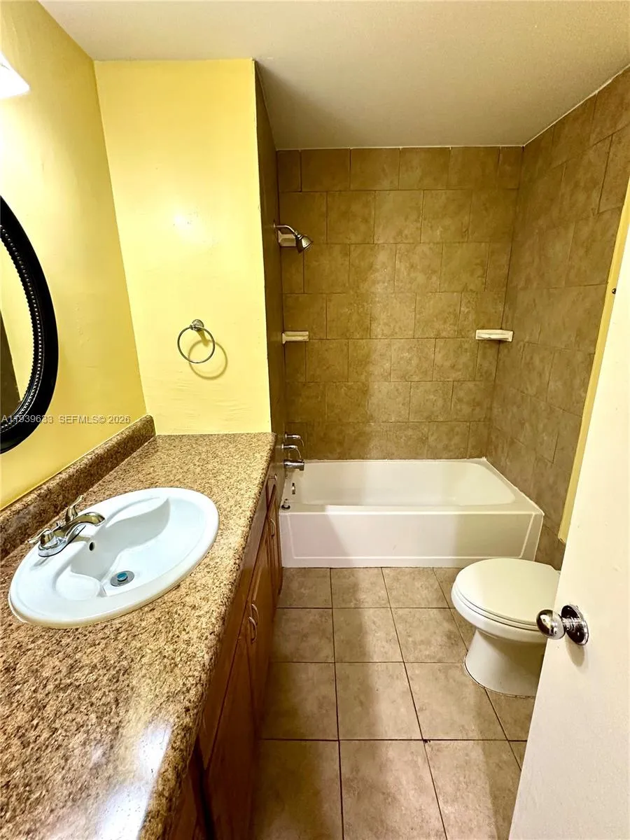 8253 Nw 8th Pl 2, Plantation, Florida 33324, Plantation, Florida 33324, 4 Bedrooms Bedrooms, ,2 BathroomsBathrooms,Residential,For Sale,8253 Nw 8th Pl 2, Plantation, Florida 33324,A11939633