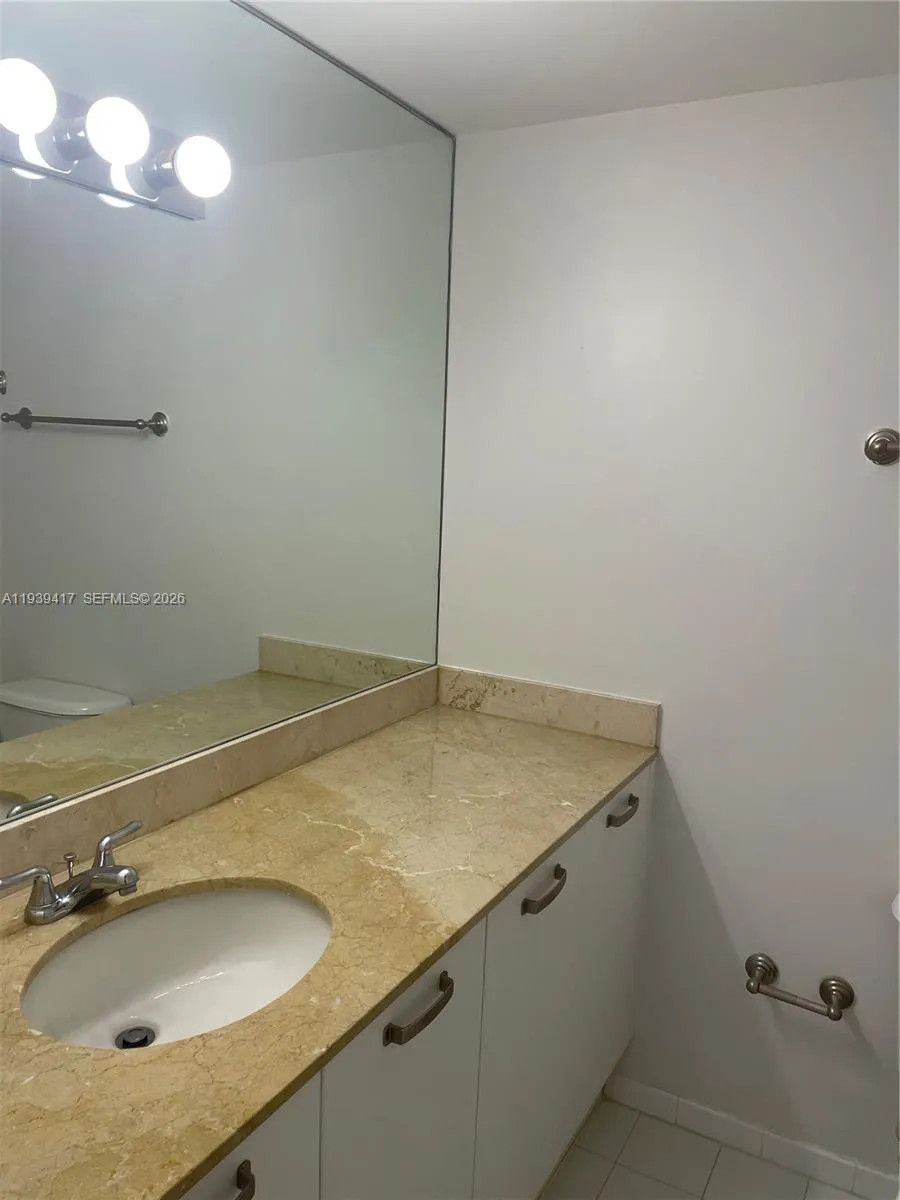 2030 S Douglas Rd 524, Coral Gables, Florida 33134, Coral Gables, Florida 33134, 2 Bedrooms Bedrooms, ,2 BathroomsBathrooms,Residential Lease,For Rent,2030 S Douglas Rd 524, Coral Gables, Florida 33134,A11939417