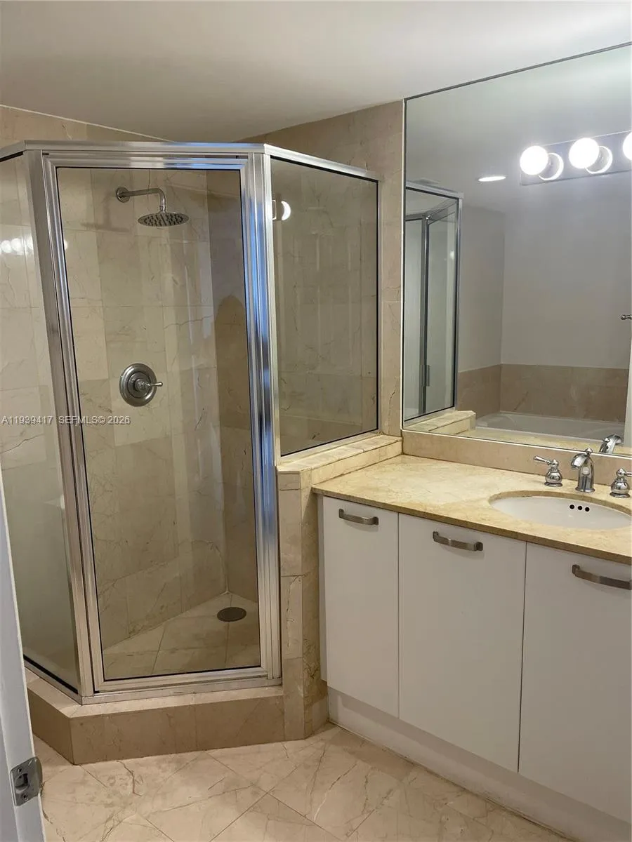 2030 S Douglas Rd 524, Coral Gables, Florida 33134, Coral Gables, Florida 33134, 2 Bedrooms Bedrooms, ,2 BathroomsBathrooms,Residential Lease,For Rent,2030 S Douglas Rd 524, Coral Gables, Florida 33134,A11939417