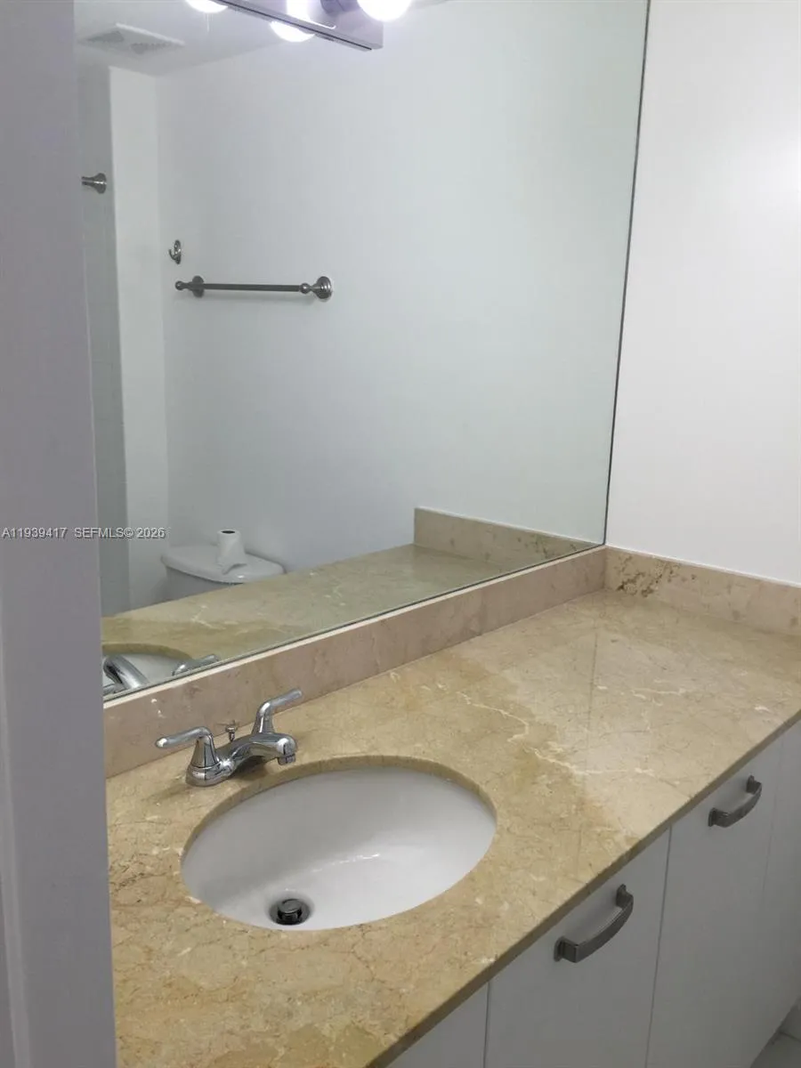 2030 S Douglas Rd 524, Coral Gables, Florida 33134, Coral Gables, Florida 33134, 2 Bedrooms Bedrooms, ,2 BathroomsBathrooms,Residential Lease,For Rent,2030 S Douglas Rd 524, Coral Gables, Florida 33134,A11939417