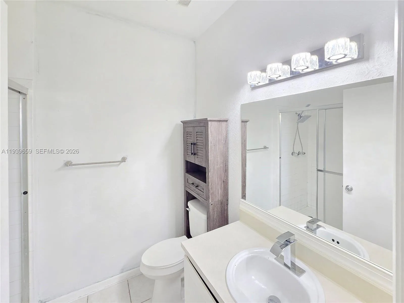 2331 Nw 96th Ter 17l, Pembroke Pines, Florida 3302, Pembroke Pines, Florida 33024, 2 Bedrooms Bedrooms, ,2 BathroomsBathrooms,Residential Lease,For Rent,2331 Nw 96th Ter 17l, Pembroke Pines, Florida 3302,A11939659