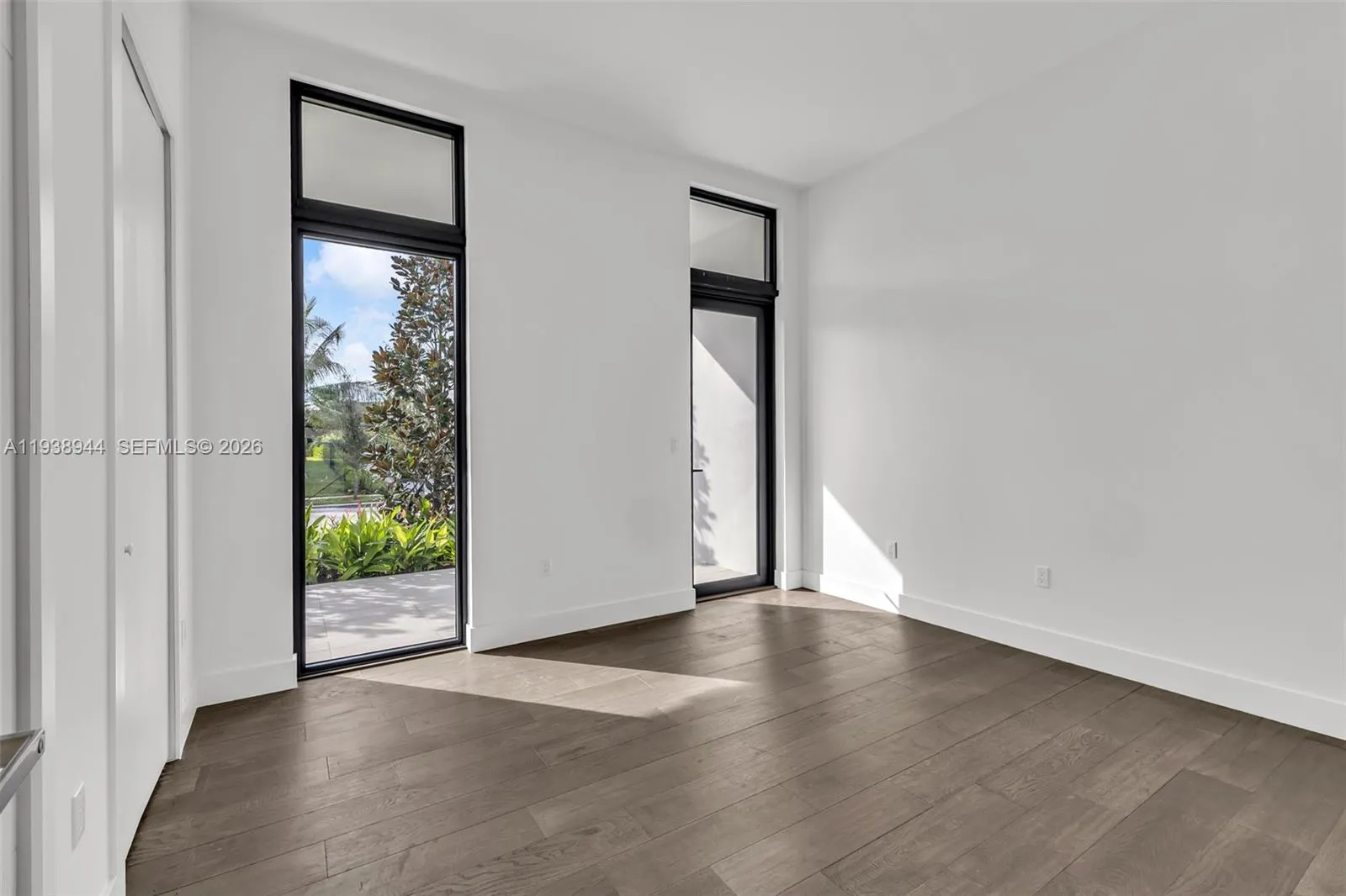 16699 N Botaniko Dr N, Weston, Florida 33326, Weston, Florida 33326, 5 Bedrooms Bedrooms, ,6 BathroomsBathrooms,Residential Lease,For Rent,16699 N Botaniko Dr N, Weston, Florida 33326,A11938944