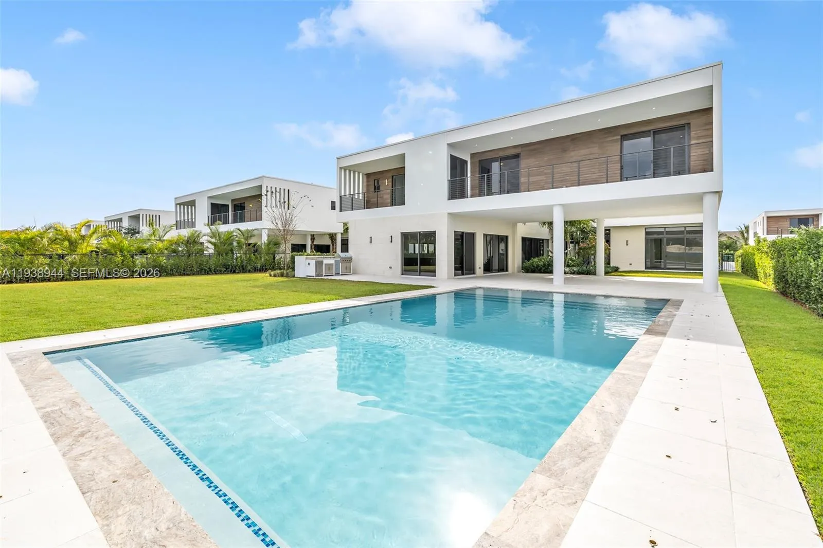 16699 N Botaniko Dr N, Weston, Florida 33326, Weston, Florida 33326, 5 Bedrooms Bedrooms, ,6 BathroomsBathrooms,Residential Lease,For Rent,16699 N Botaniko Dr N, Weston, Florida 33326,A11938944