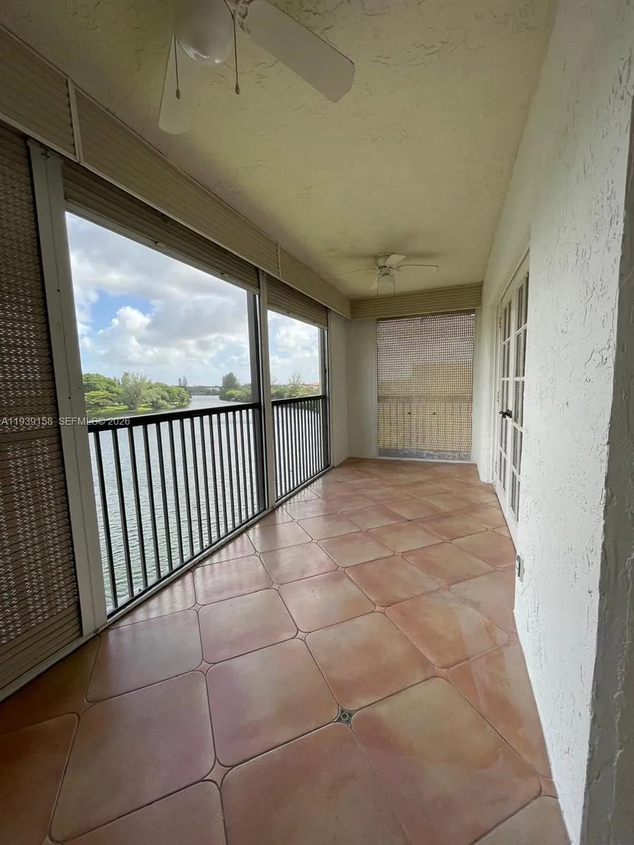 6575 W Oakland Park Blvd 511, Lauderhill, Florida, Lauderhill, Florida 33313, 2 Bedrooms Bedrooms, ,2 BathroomsBathrooms,Residential Lease,For Rent,6575 W Oakland Park Blvd 511, Lauderhill, Florida ,A11939158