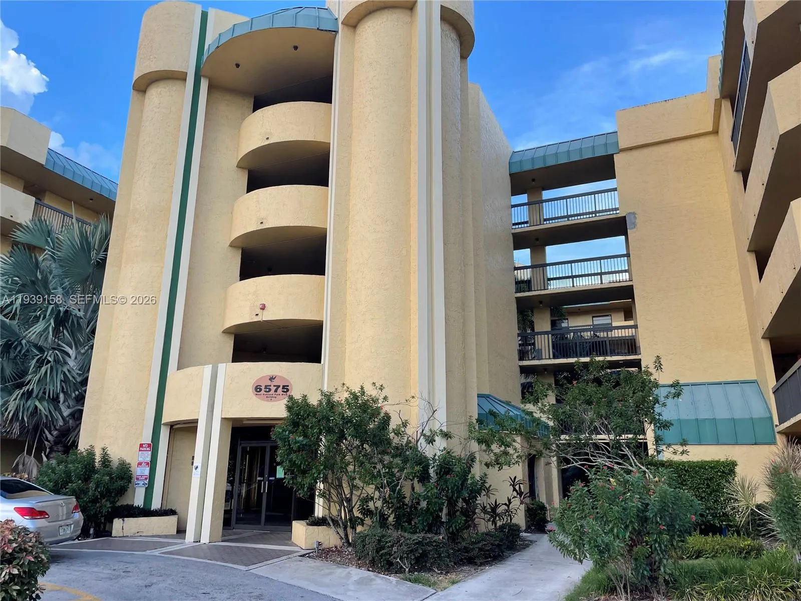 6575 W Oakland Park Blvd 511, Lauderhill, Florida, Lauderhill, Florida 33313, 2 Bedrooms Bedrooms, ,2 BathroomsBathrooms,Residential Lease,For Rent,6575 W Oakland Park Blvd 511, Lauderhill, Florida ,A11939158