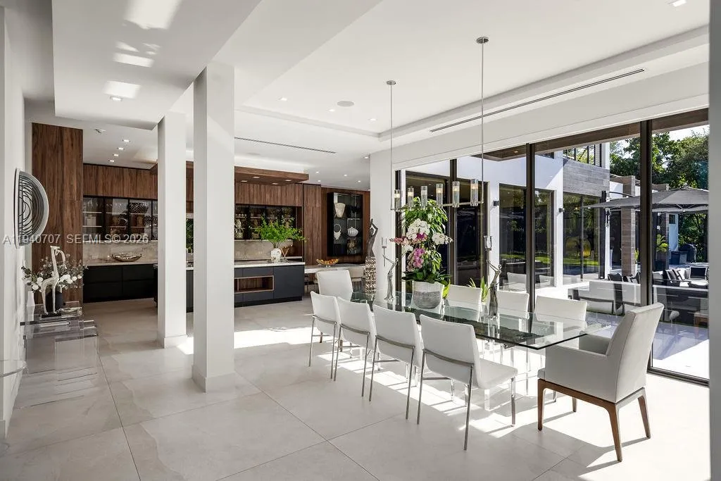 6850 Sw 73rd Ct, Miami, Florida 33143, Miami, Florida 33143, 8 Bedrooms Bedrooms, 1 Room Rooms,7 BathroomsBathrooms,Residential,For Sale,6850 Sw 73rd Ct, Miami, Florida 33143,A11940707