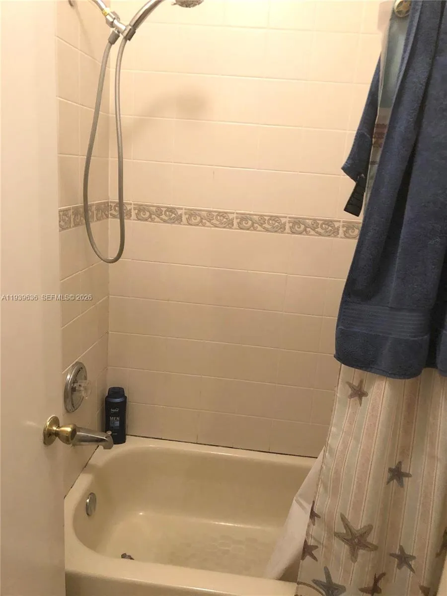 11438 Nw 62nd Ter 216, Doral, Florida 33178, Doral, Florida 33178, 3 Bedrooms Bedrooms, ,2 BathroomsBathrooms,Residential Lease,For Rent,11438 Nw 62nd Ter 216, Doral, Florida 33178,A11939636